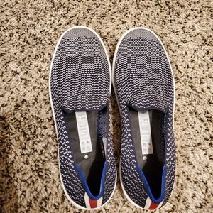 Rothys sz 9 Maritime Gradient Sneakers